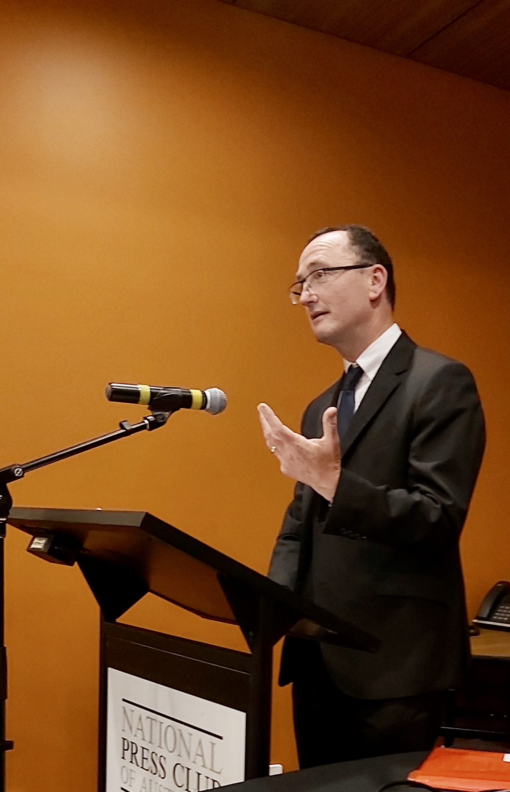 F2C4C8F2-F137-4CCE-8708-D6EBAC33606E_1_201_a